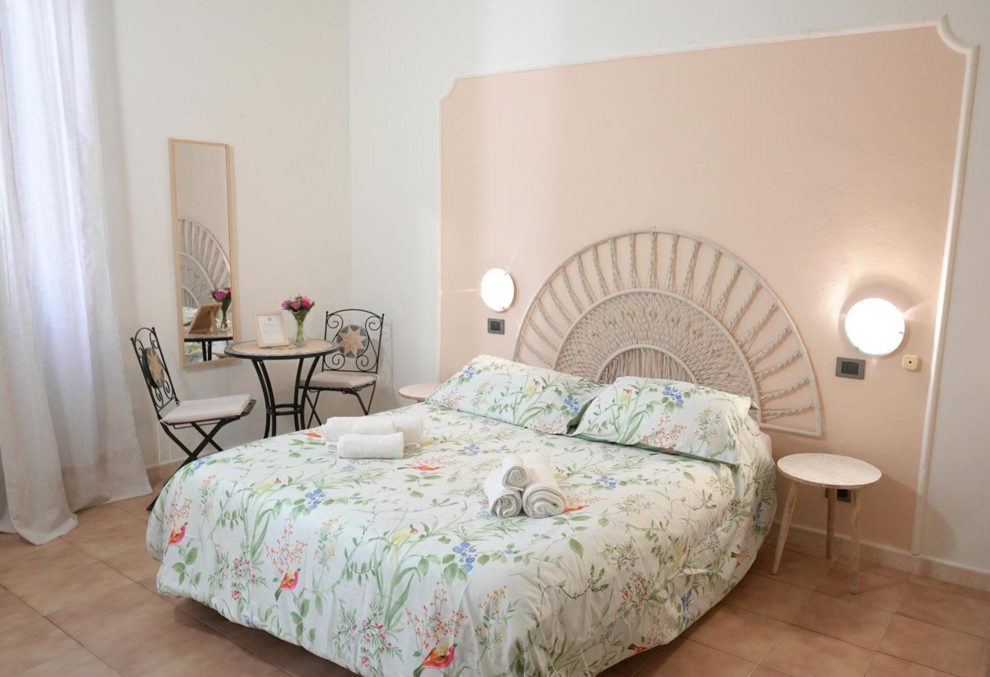 A Casa Di Mario E Nene Panzió Viareggio Kültér fotó