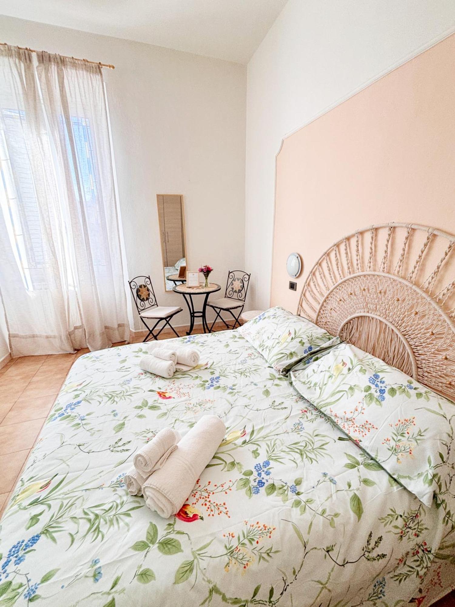 A Casa Di Mario E Nene Panzió Viareggio Kültér fotó