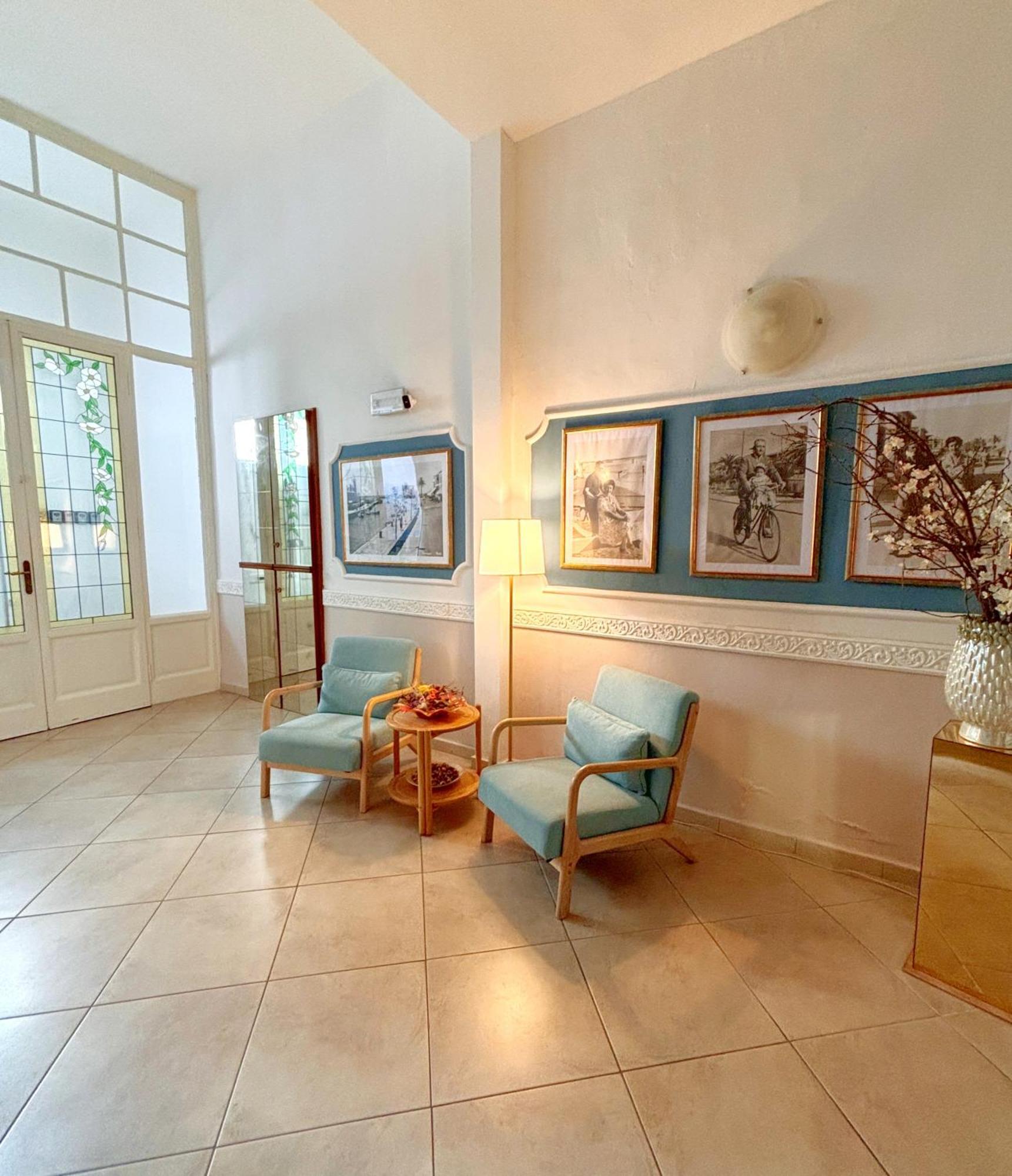 A Casa Di Mario E Nene Panzió Viareggio Kültér fotó